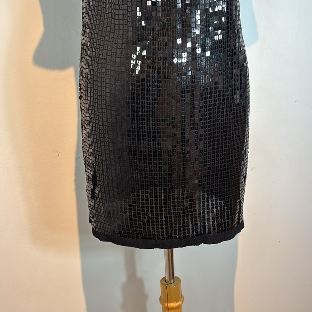 BEBE Black Sequin shift Dress short sleeves size medium - Picture 3 of 12